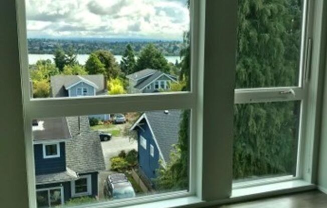Studio, 1 bath, 404 sqft, $1,475, Unit 102