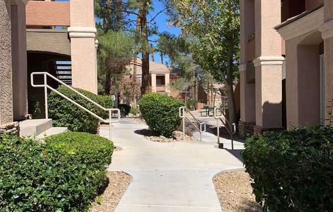 3 bed, 2 bath, 2 car garage townhouse for rent