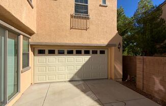 3 beds, 2.5 baths, $2,395