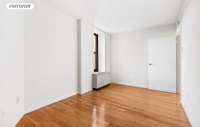 1 bed, 1 bath, 660 sqft, $3,400, Unit 8E