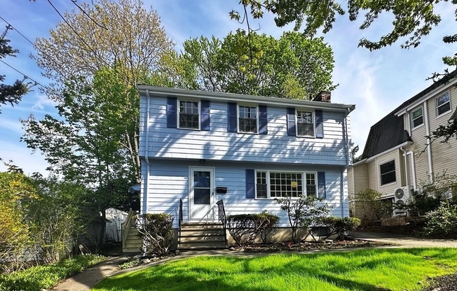 10 COLBURN ST