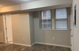 2 beds, 1 bath, 750 sqft, $2,299