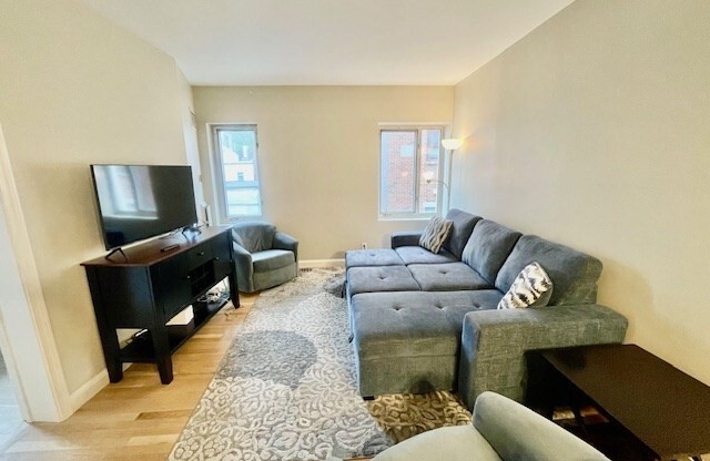 19 WIGET ST