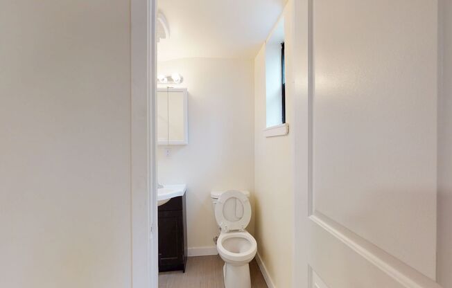 Studio, 1 bath, 252 sqft, $965, Unit 111