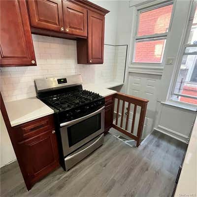 3 beds, 1 bath, 910 sqft, $3,606, Unit 2