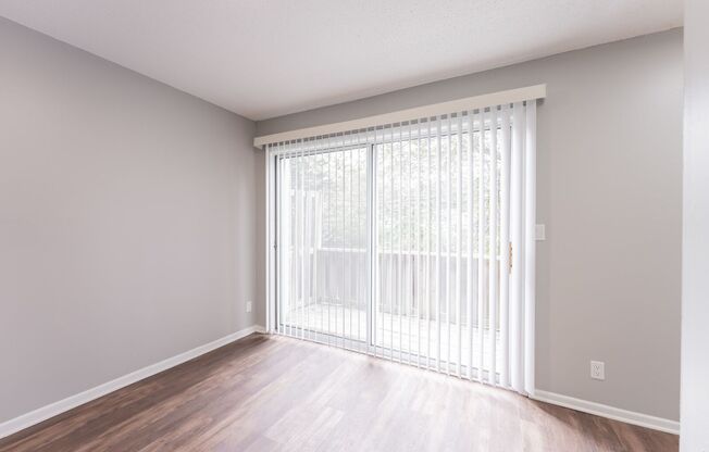 2 beds, 1.5 baths, 1,000 sqft, $1,405, Unit 421-16