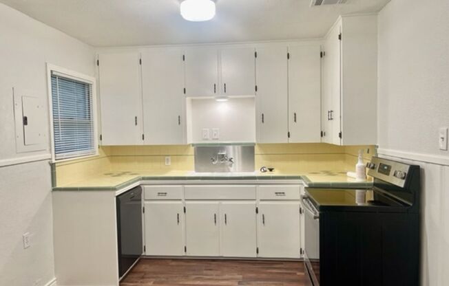 Cute remodeled 2 Bedroom 1 Bath home in NRH