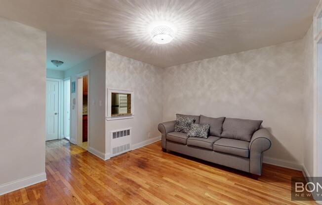 2 beds, 1 bath, $3,266, Unit 2D