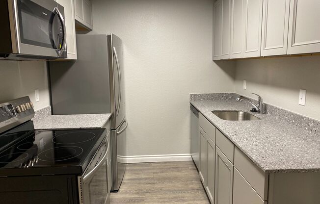 3 beds, 2 baths, 643 sqft, $2,550, Unit C-102