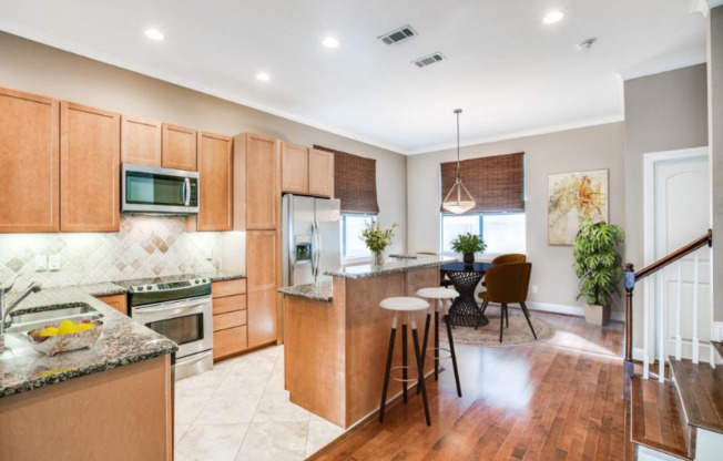 3615 EDGAR PL