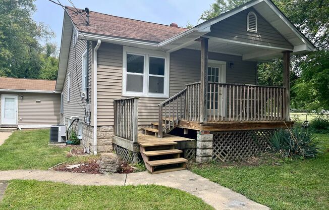 3 Bedroom 2 bath in Alton