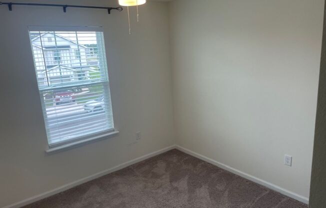 Beautiful 3/2.5 2023 Townhome Oakleaf