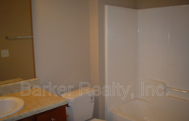 3722 101 BURT DR