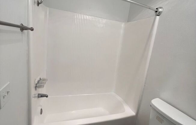 1 bed, 1 bath, 436 sqft, $2,195, Unit 10