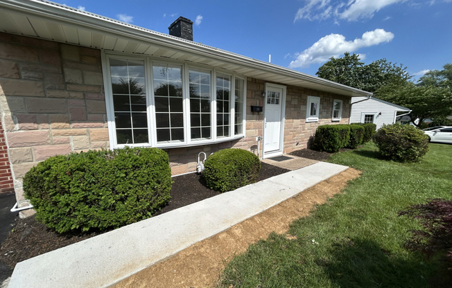 104 ELMWOOD RD