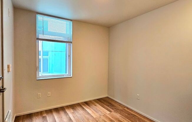 Studio, 1 bath, 122 sqft, $920