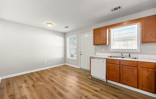 2 beds, 1.5 baths, 1,083 sqft, $1,380, Unit D-8