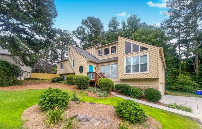 East Cobb 4B / 3BA Home on Cul-de-sac