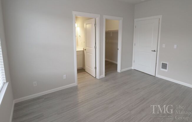 2 beds, 2 baths, 966 sqft, $1,850, Unit A302