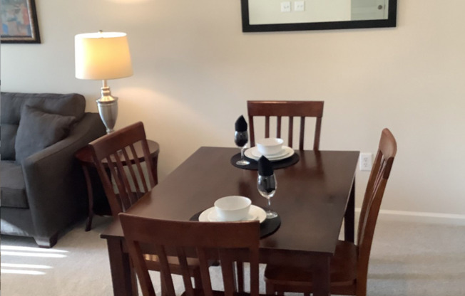 1 bed, 1 bath, 684 sqft, $3,840, Unit 1427