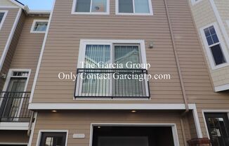 2 Bedroom Townhome in the Heart of Multnomah Village!