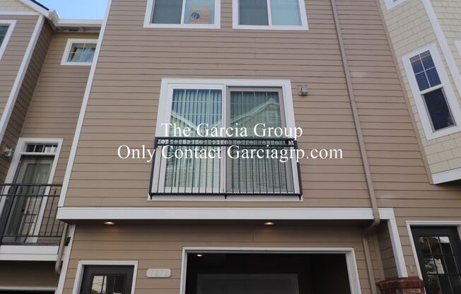 2 beds, 1.5 baths, $2,195