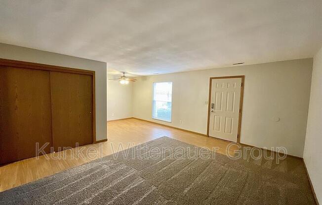 1809 1 JAMESTOWN RD