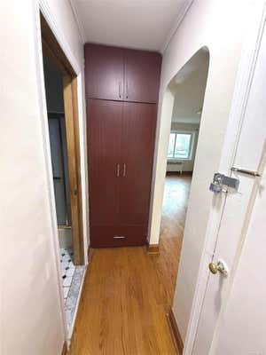 2 beds, 1 bath, 2,200 sqft, $2,800