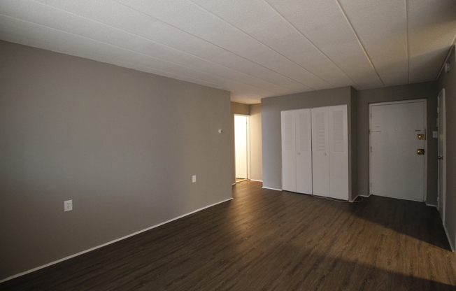 1 bed, 1 bath, 605 sqft, $1,145, Unit 112