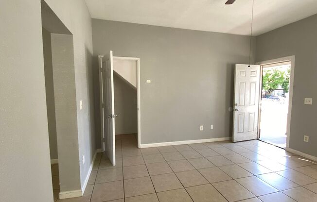 Studio Apartment in Downtown Stockton