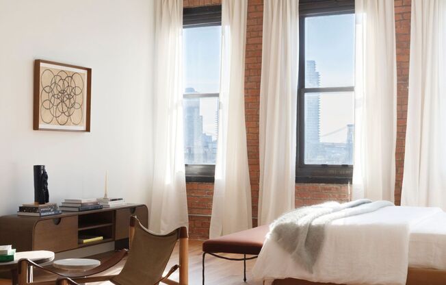 Studio, $4,750, Unit 2R