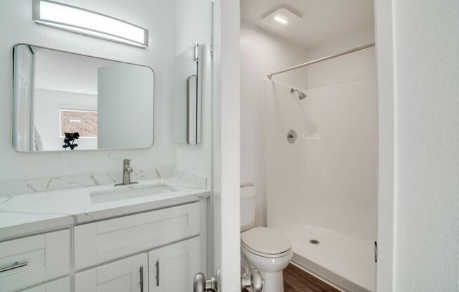 2 beds, 2 baths, 840 sqft, $2,595, Unit 08-18