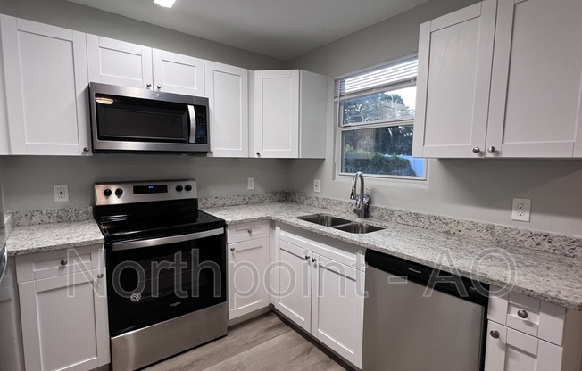 3 beds, 1 bath, 1,400 sqft, $1,660