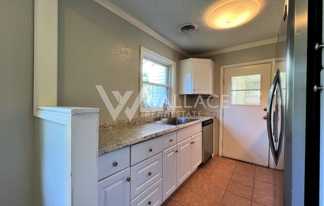 3 beds, 1 bath, $1,750