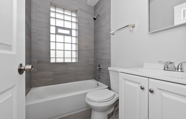 11038-40 S. Vernon Avenue