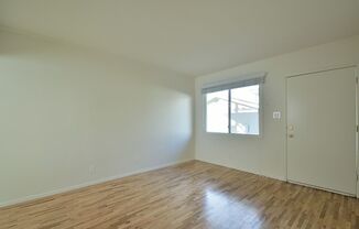 1 bed, 1 bath, 424 sqft, $2,050, Unit B