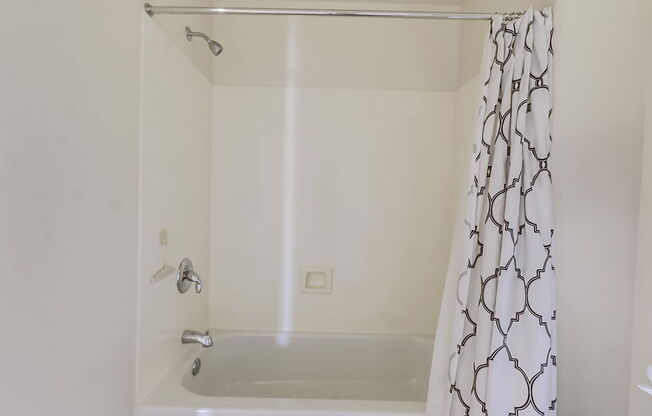 2 beds, 2 baths, 1,403 sqft, $2,000, Unit 2063