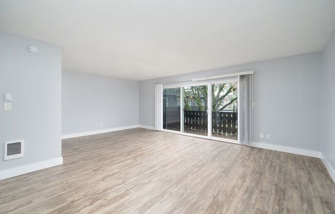 2 beds, 1 bath, 900 sqft, $1,495, Unit 209