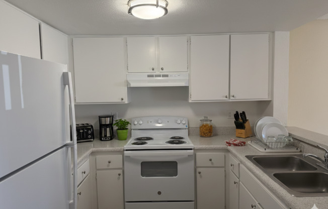 1 bed, 1 bath, 691 sqft, $2,050, Unit 111
