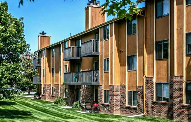 Building exterior at Maple View Apartments, Omaha, NE