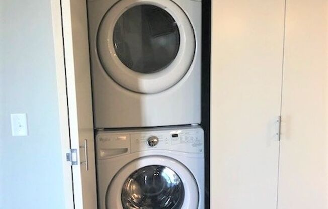 1 bed, 1 bath, 676 sqft, $1,750, Unit 111