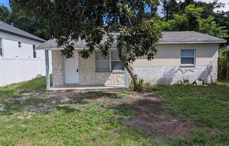 3606 E COMANCHE AVE