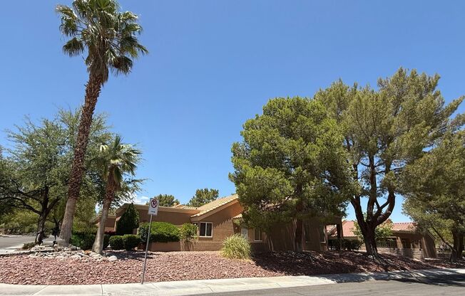 SUN CITY 55+ COMMUNITY - TWO BEDROOM TOWNHOME WITH FRONT COURTYARD