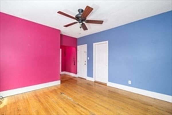 3 beds, 1 bath, 1,100 sqft, $2,500, Unit 3