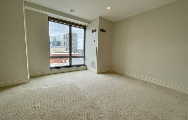 2 beds, 2.5 baths, 1,486 sqft, $9,500, Unit 16G