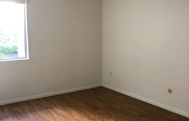 1 bed, 1 bath, $2,200, Unit #137