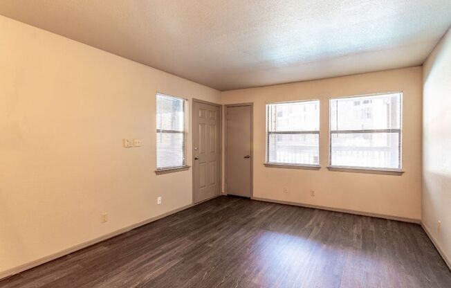 2 beds, 2 baths, 1,000 sqft, $1,189, Unit 0937
