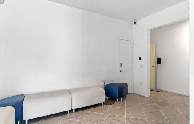 Studio, 1 bath, 126 sqft, $1,095, Unit 27