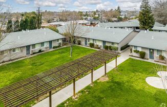 Parkwood Square Apartments