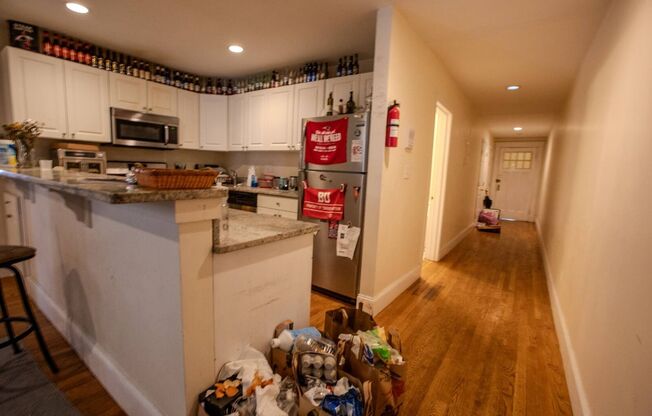 3 beds, 1 bath, $3,995, Unit 324 St. Paul St. #6